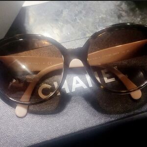 CHANEL BROWN TORTOISE SUNGLASSES